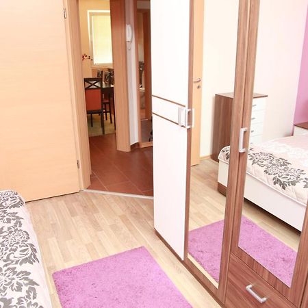 Apartments Elena オフリド 部屋 写真